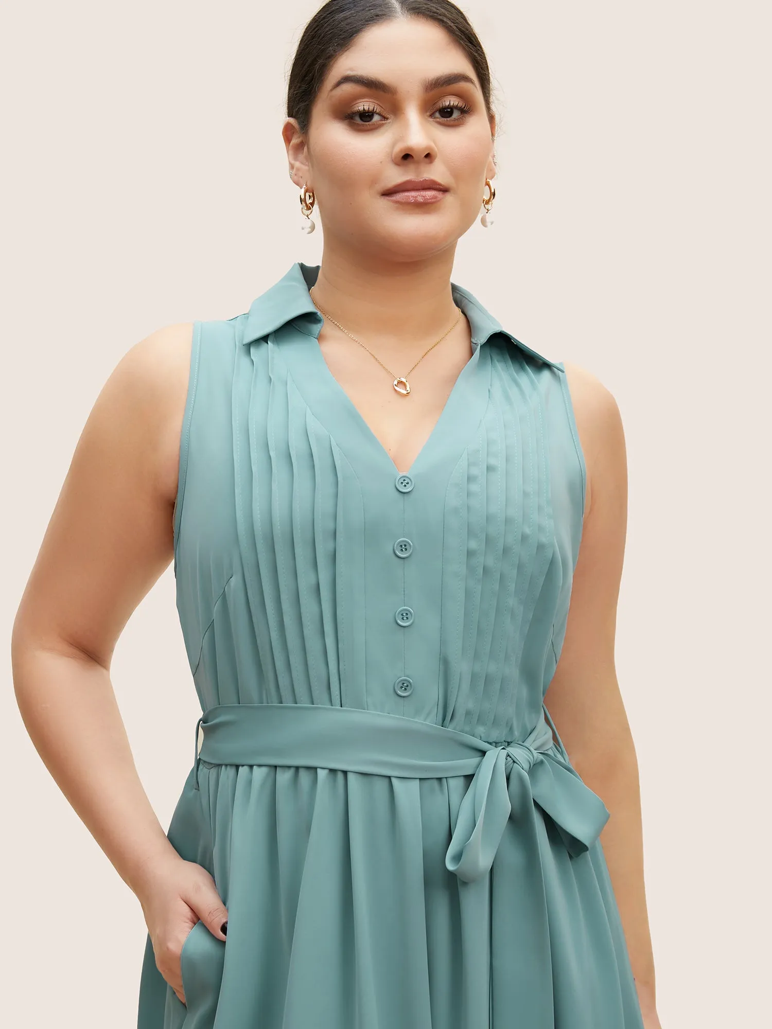 Plain Button Detail Belted Pleated Sleeveless Dress sold by Bloomchic product image thumbnail 2
