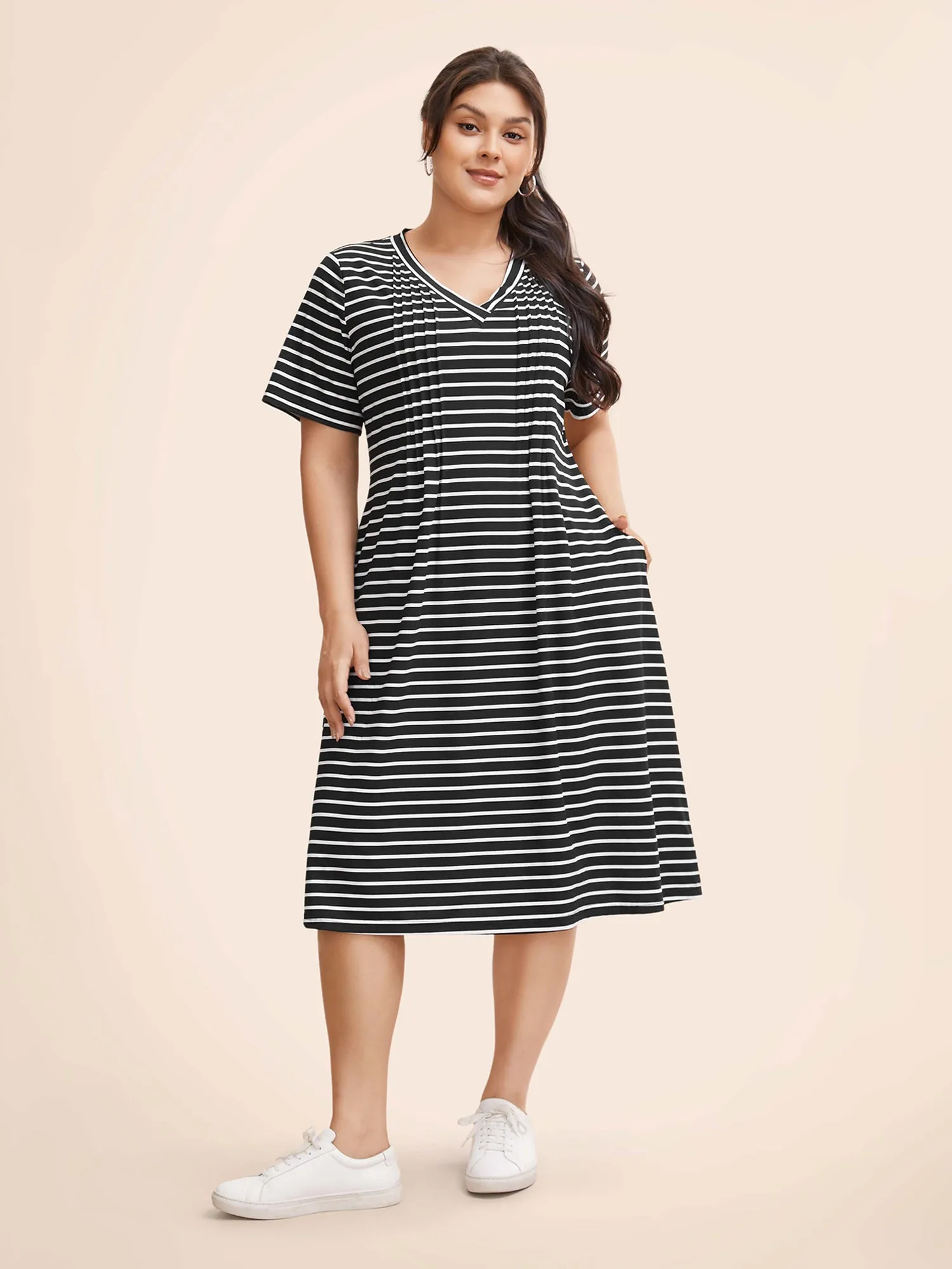 V Neck Striped Pleated Midi Dress sold by Bloomchic product image thumbnail 2