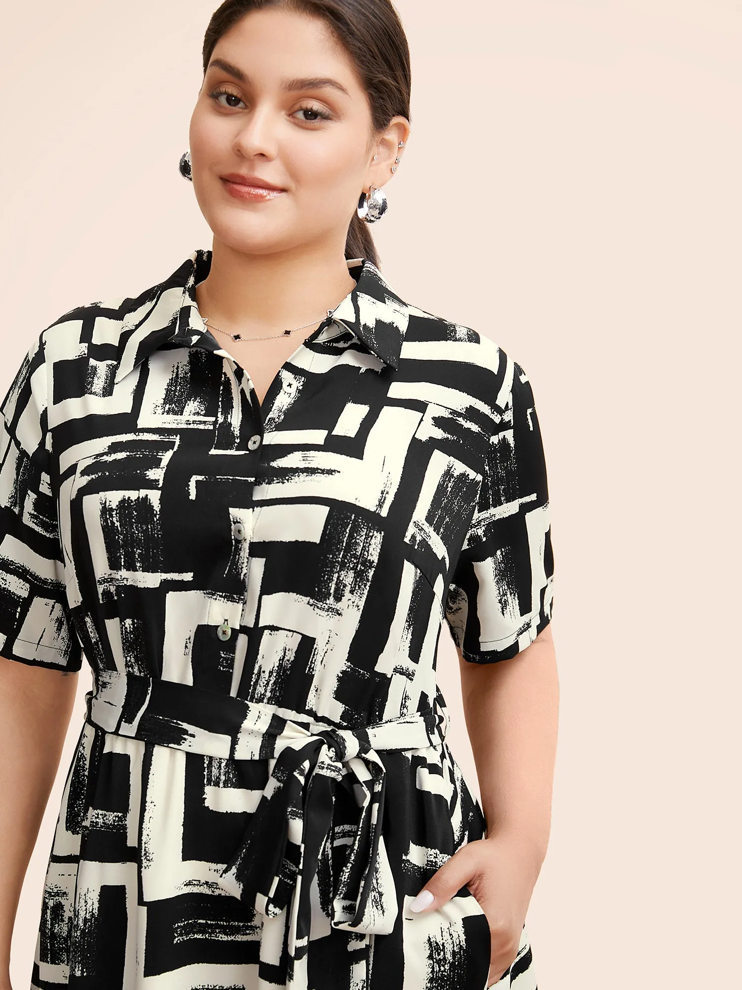 Shirt Collar Colorblock Contrast Midi Dress sold by Bloomchic product image thumbnail 2