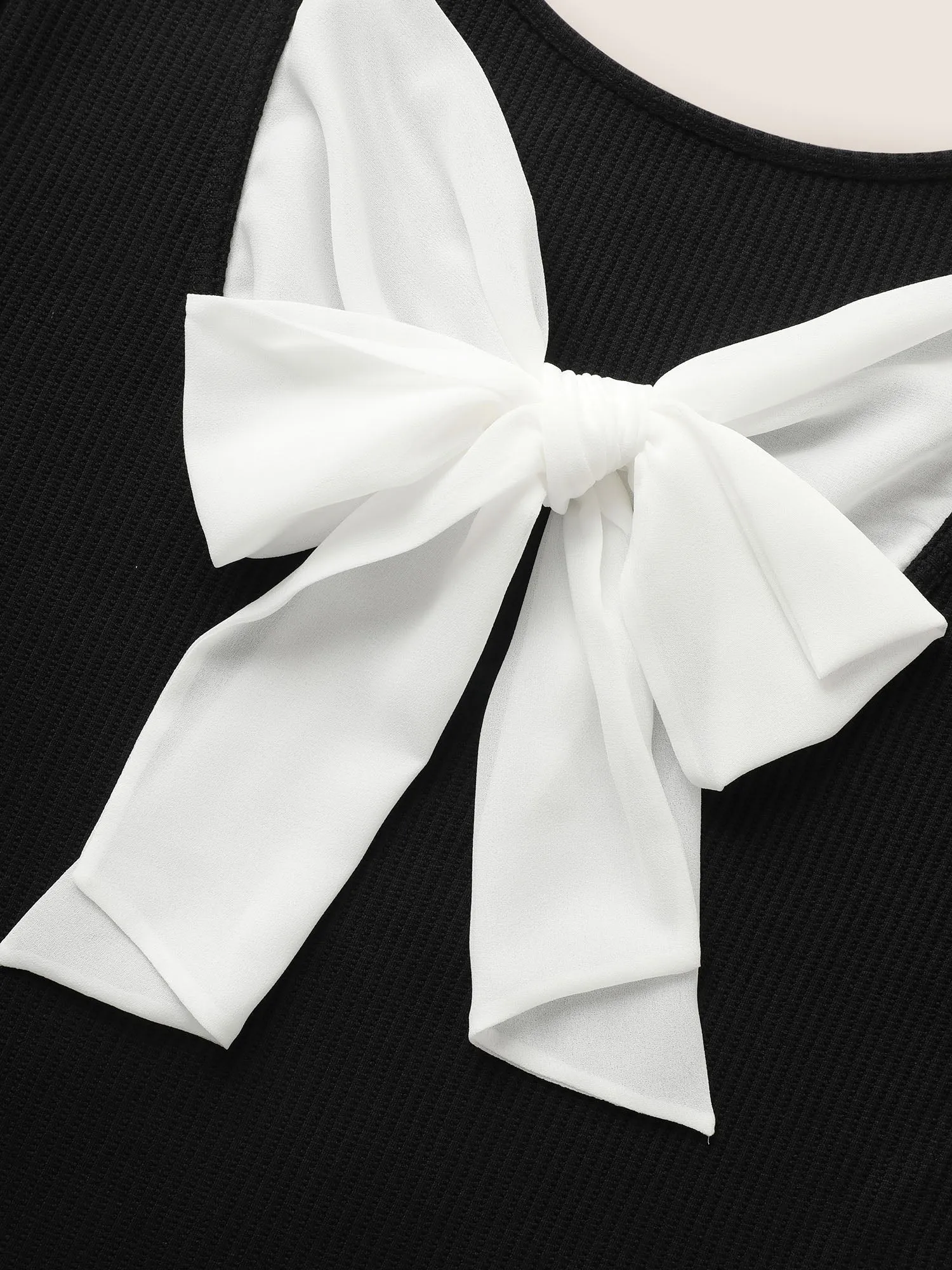 Round Neck Contrast Back Tie Knot T-shirt sold by Bloomchic product image thumbnail 5