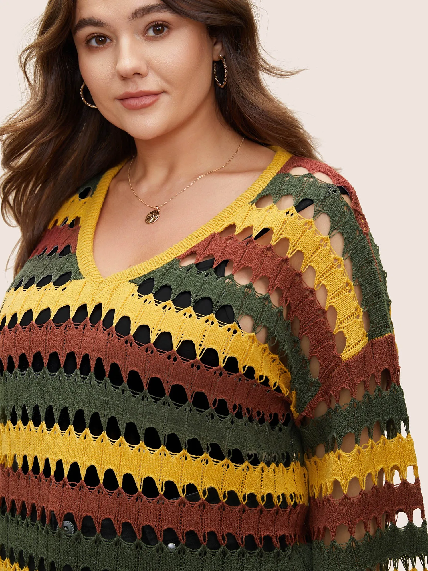 Deep V Neck Cut Out Stripes Contrast Pullover sold by Bloomchic product image thumbnail 4
