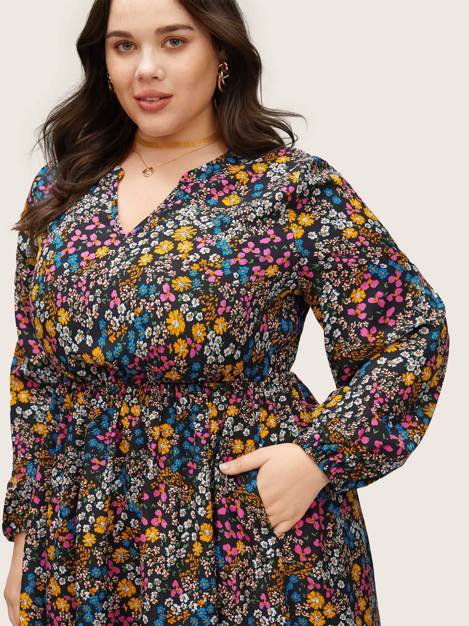 Ditsy Floral Notched Pocket Lantern Sleeve Dress sold by Bloomchic product image thumbnail 4