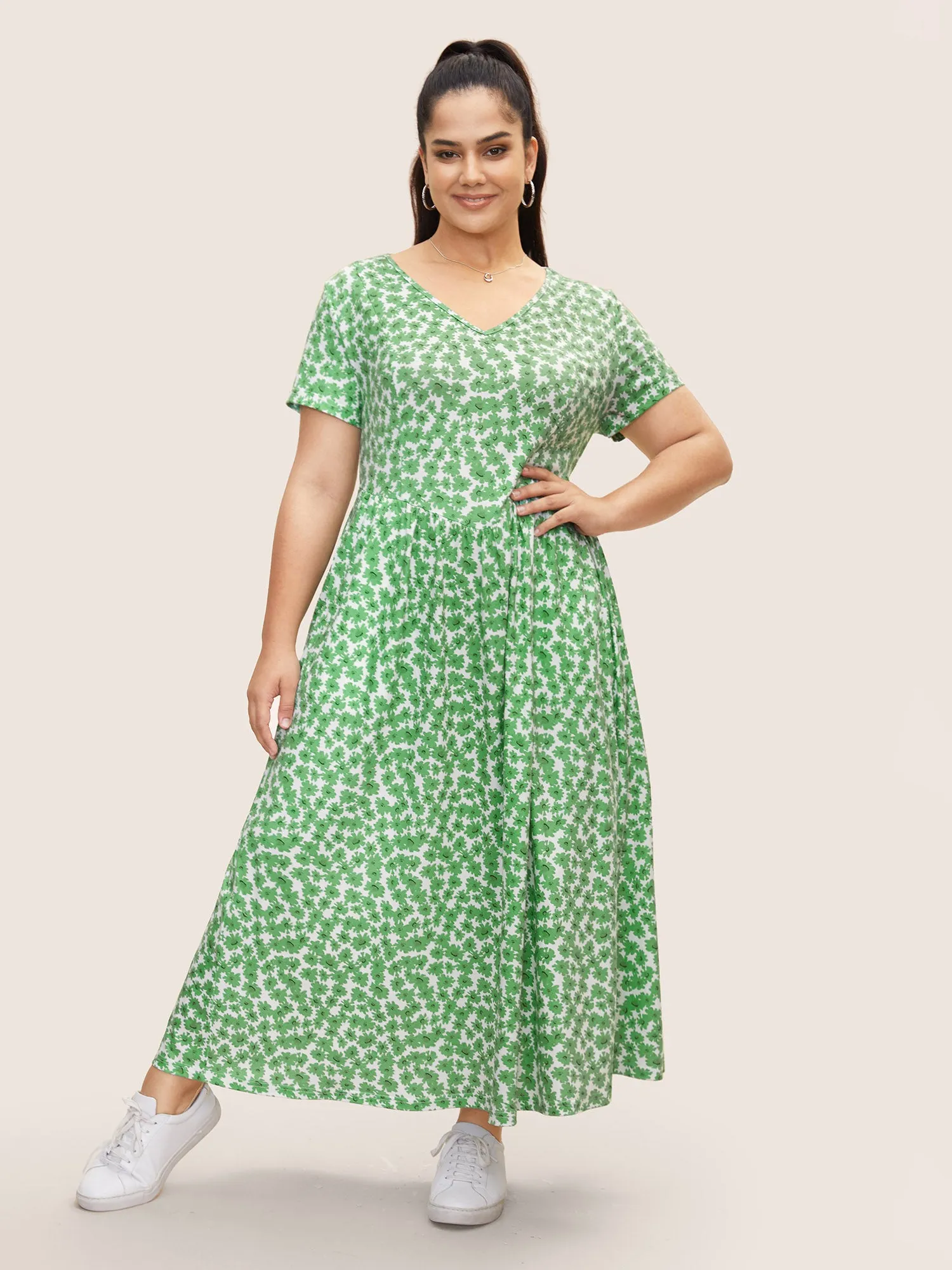 Ditsy Floral Elastic Waist Maxi Dress sold by Bloomchic product image thumbnail 2