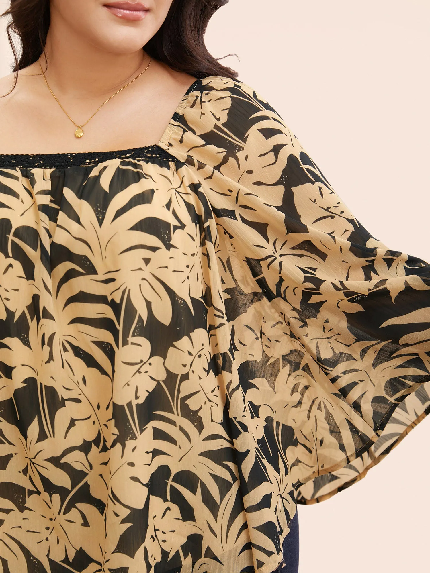 Silhouette Floral Print Batwing Sleeve Contrast Webbing Blouse sold by Bloomchic product image thumbnail 4