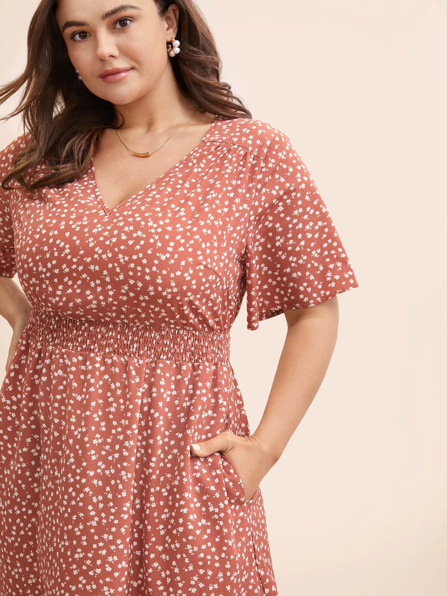 Ditsy Floral Shirred Ruffle Sleeve Midi Dress sold by Bloomchic product image thumbnail 2
