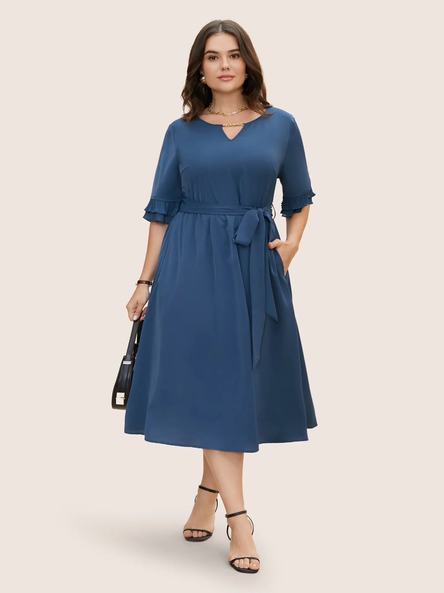 Plain Keyhole Metal Chain Detail Tiered Ruffles Dress sold by Bloomchic product image thumbnail 4