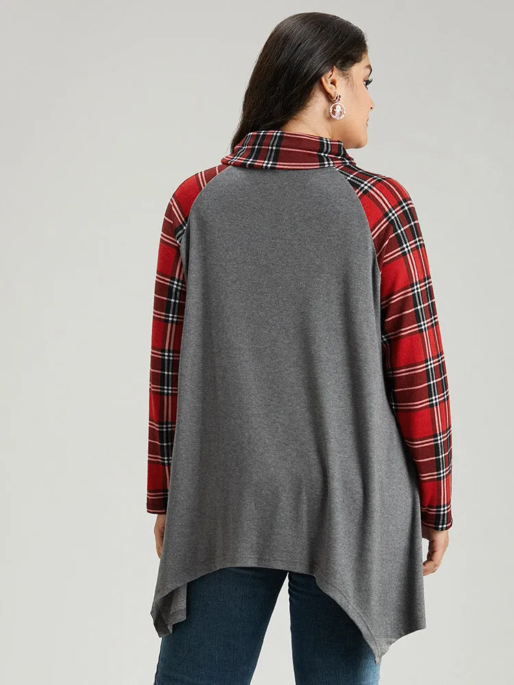 Christmas Plaid Pocket Patchwork Asymmetrical Hem T-shirt sold by Bloomchic product image thumbnail 2