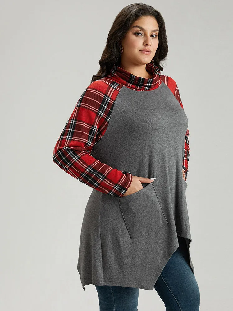 Christmas Plaid Pocket Patchwork Asymmetrical Hem T-shirt sold by Bloomchic product image thumbnail 3