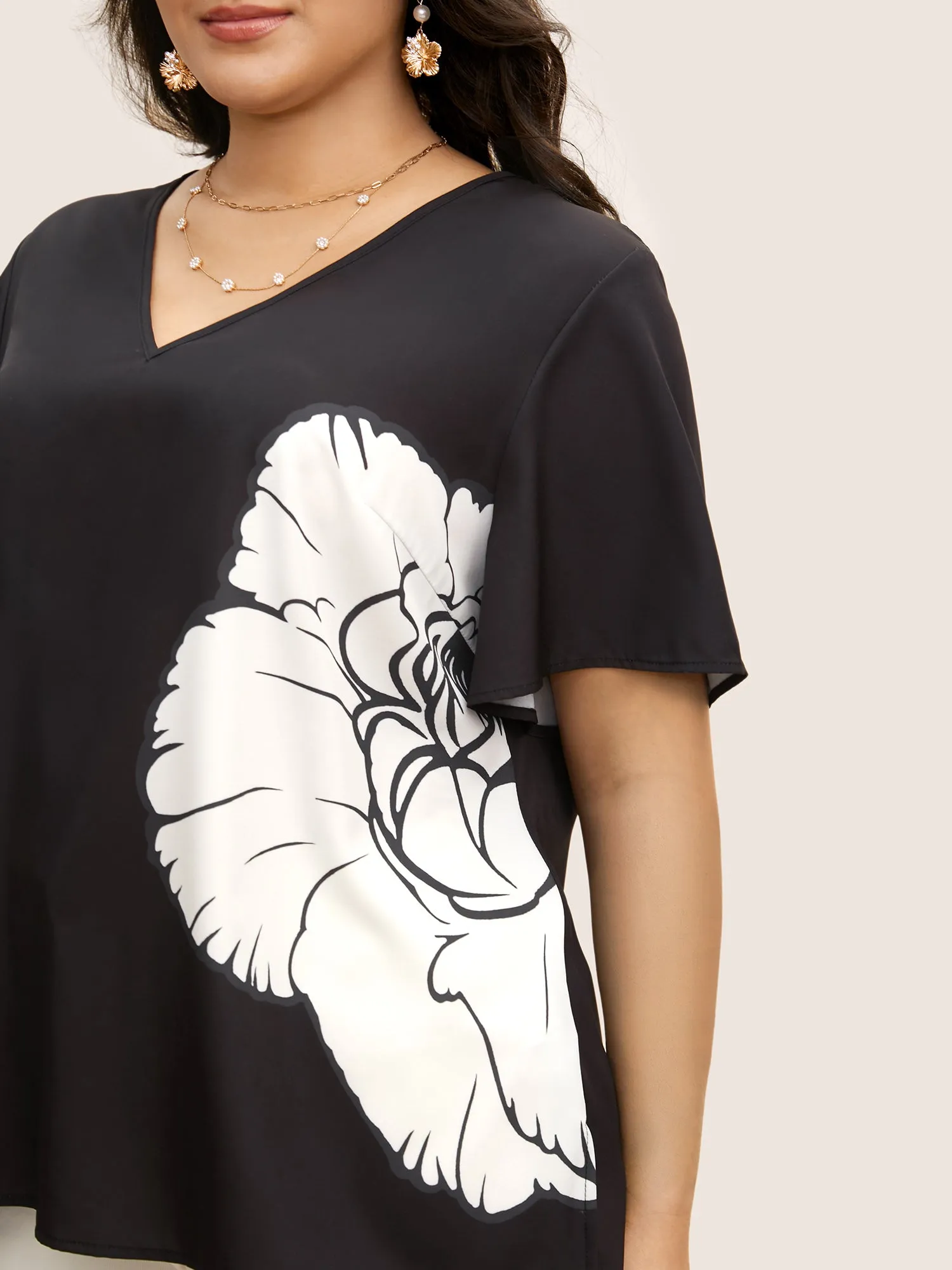 Carnation Print Contrast Ruffle Sleeve Blouse sold by Bloomchic product image thumbnail 3