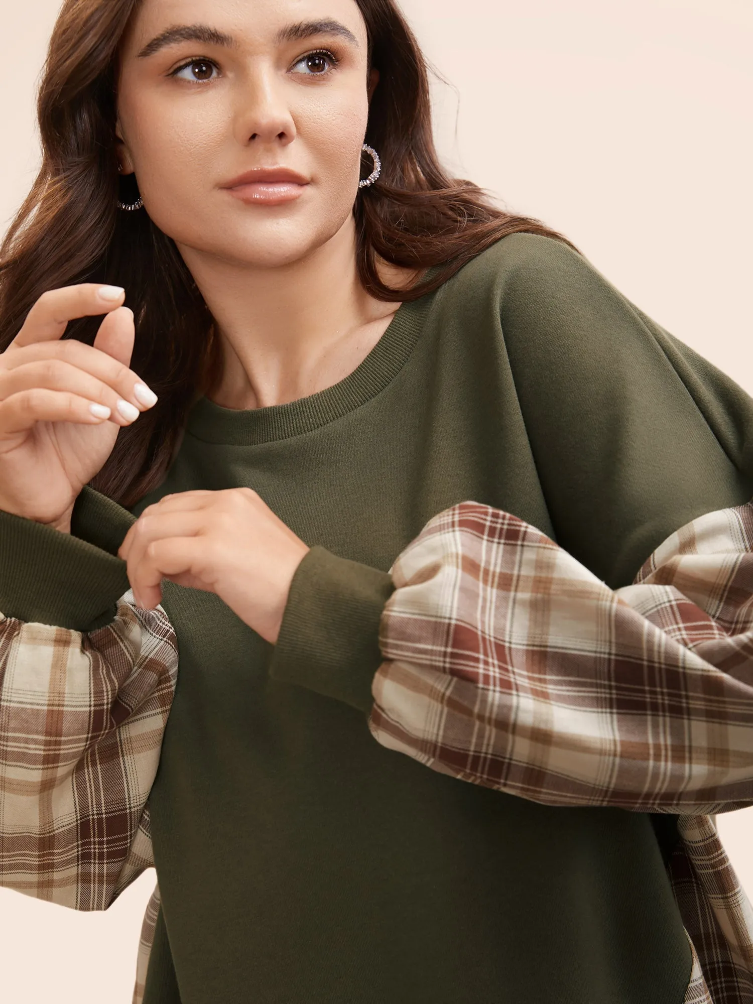 Round Neck Gingham Patchwork Sweatshirt sold by Bloomchic product image thumbnail 4