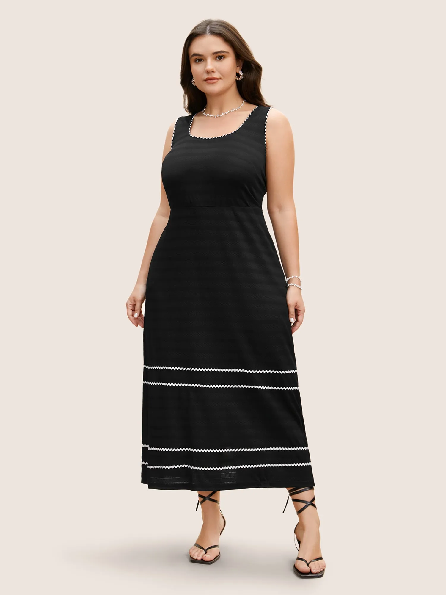 Square Neck Contrast Webbing Split Hem Dress sold by Bloomchic product image thumbnail 3