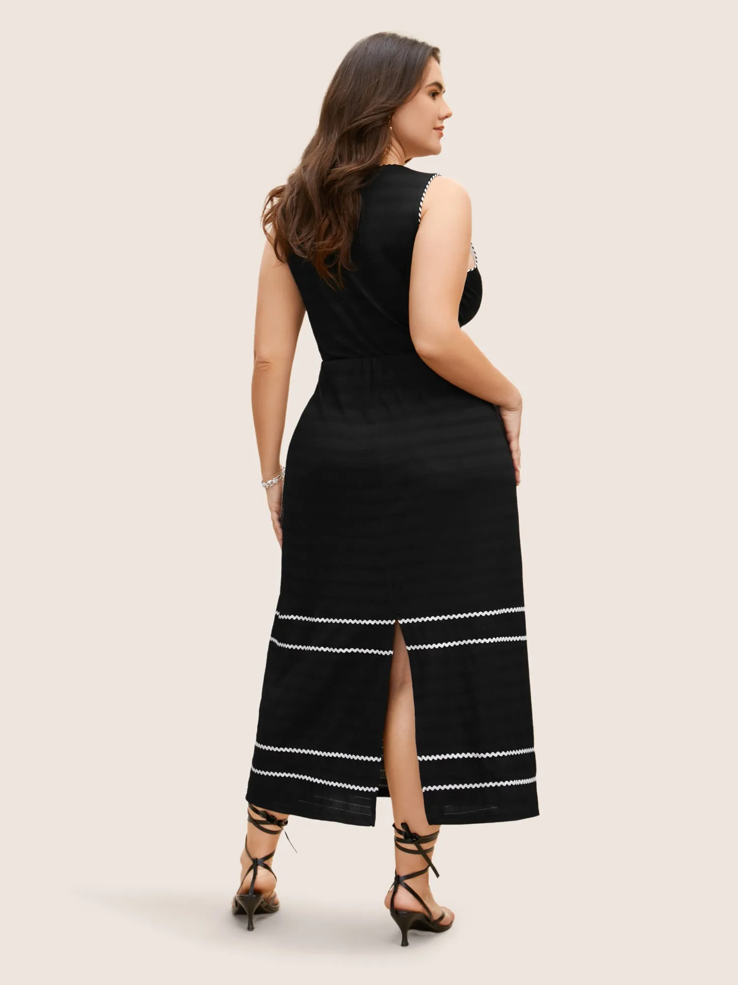 Square Neck Contrast Webbing Split Hem Dress sold by Bloomchic product image thumbnail 4