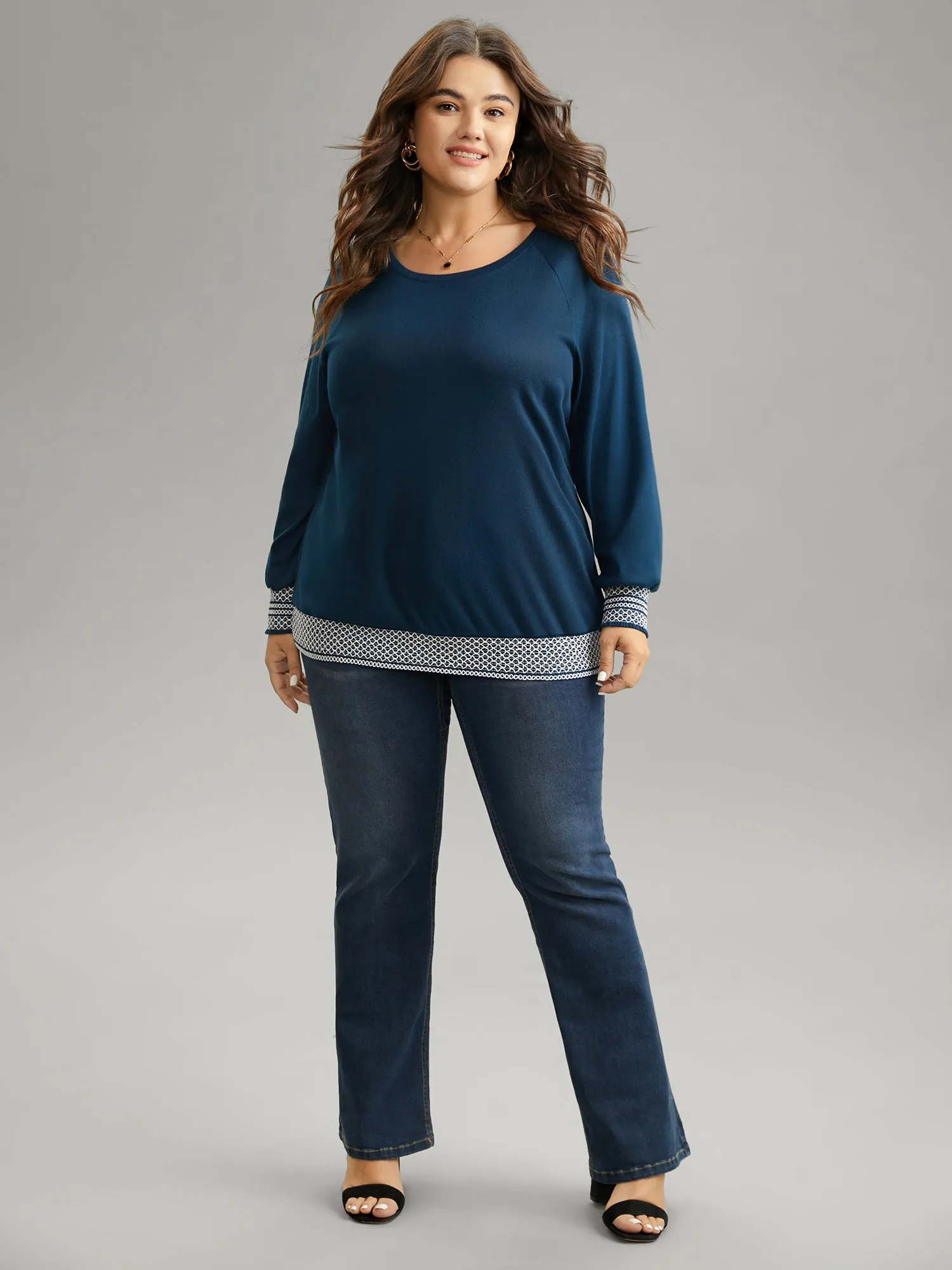 Round Neck Shirred Contrast Raglan Sleeve T-shirt sold by Bloomchic product image thumbnail 3