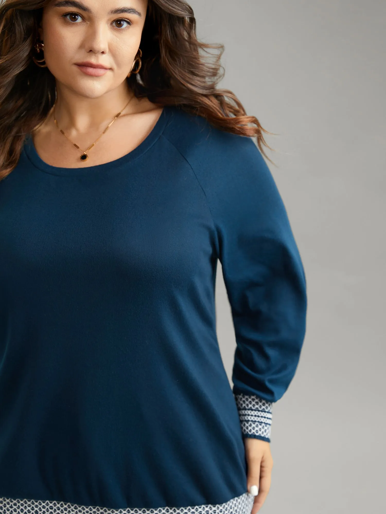 Round Neck Shirred Contrast Raglan Sleeve T-shirt sold by Bloomchic product image thumbnail 4