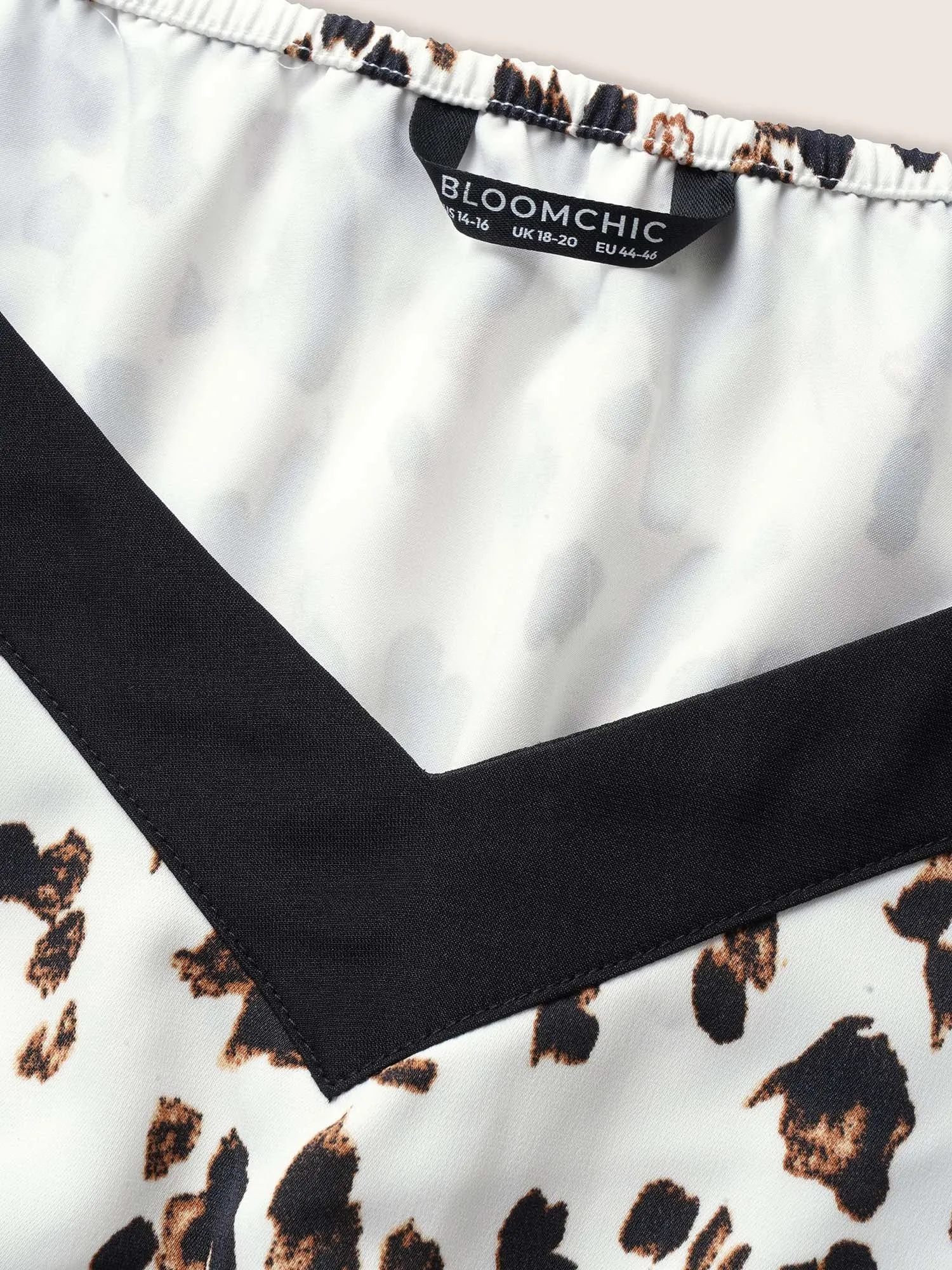 Heart Neckline Leopard Print Belted Gathered Dress sold by Bloomchic product image thumbnail 5