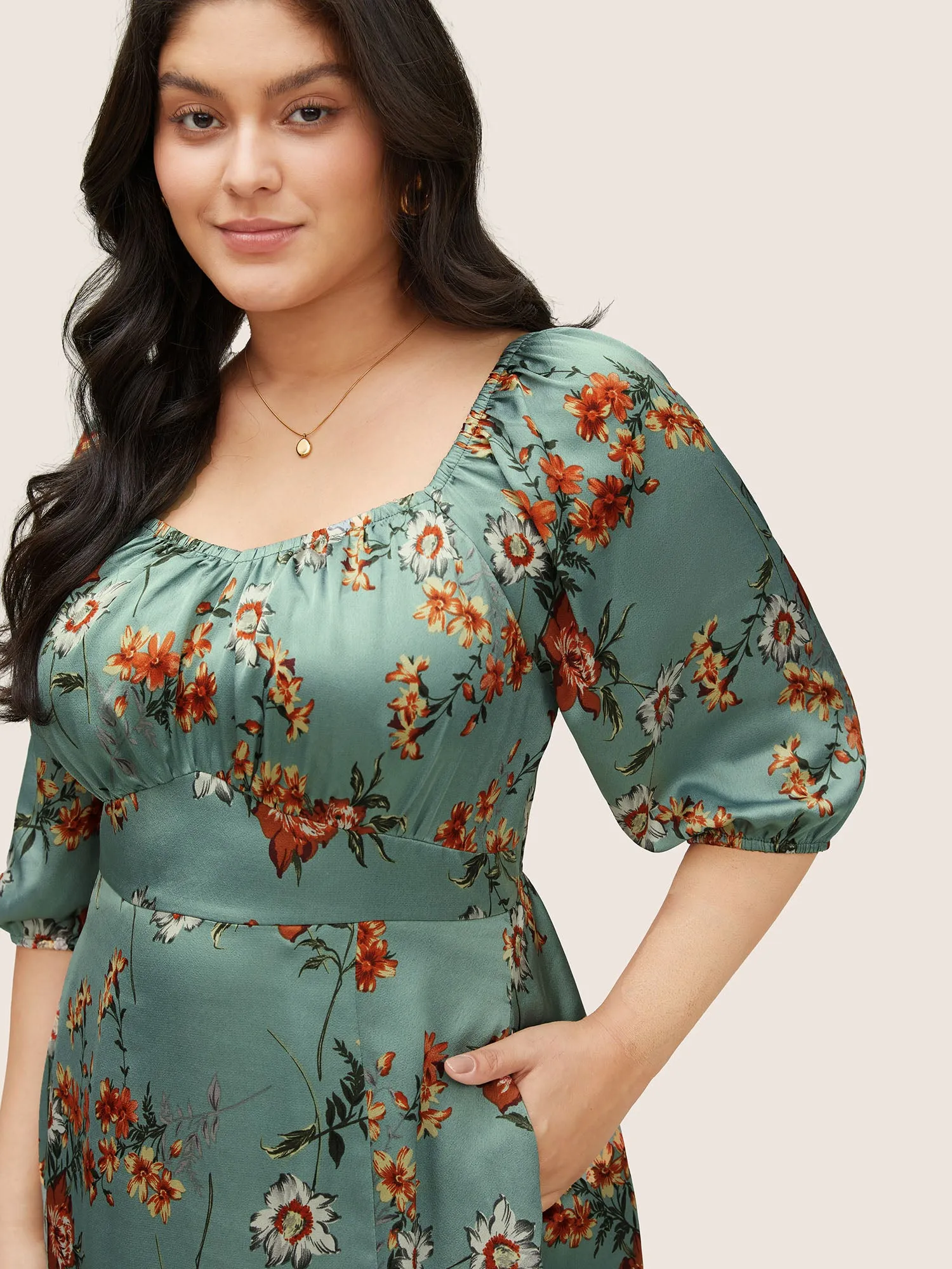 Floral Elastic Waist Gathered Split Front Dress sold by Bloomchic product image thumbnail 3