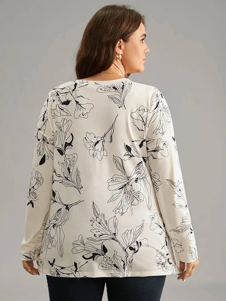 Crew Neck Silhouette Floral Print Basic T-shirt sold by Bloomchic product image thumbnail 2