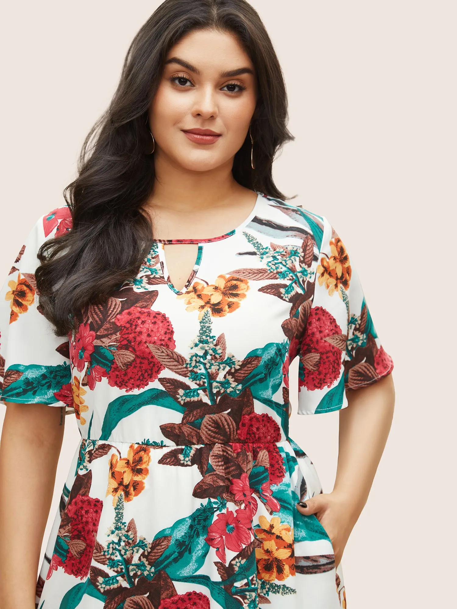 Floral Print Keyhole Pocket Ruffle Sleeve Dress sold by Bloomchic product image thumbnail 4