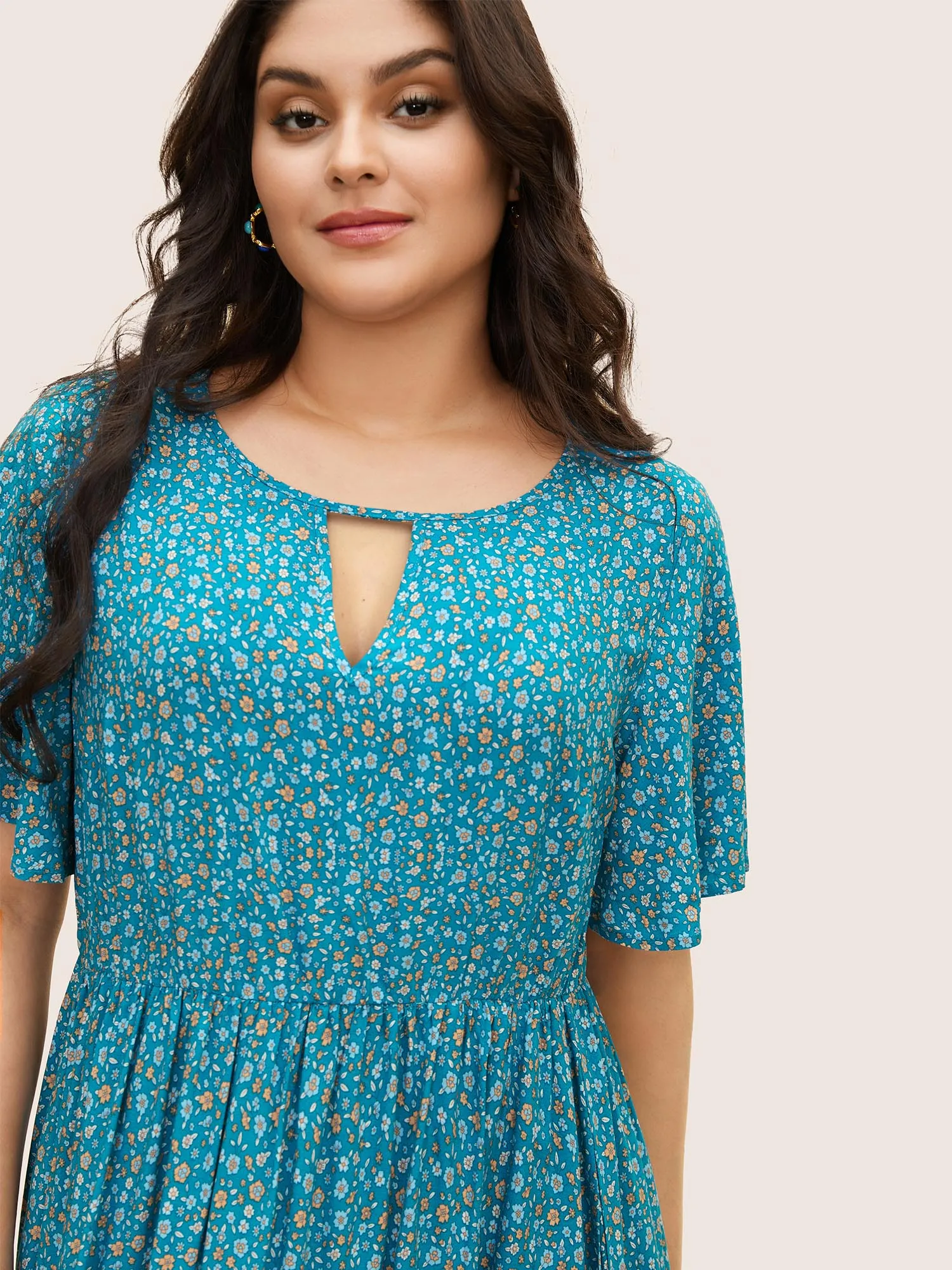 Bandana Keyhole Ruffle Sleeve Midi Dress sold by Bloomchic product image thumbnail 5