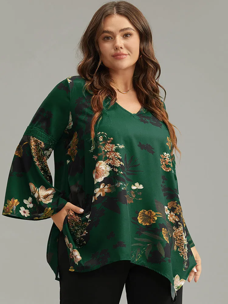 Floral Lace Panel V Neck Hanky Hem Blouse sold by Bloomchic product image thumbnail 2