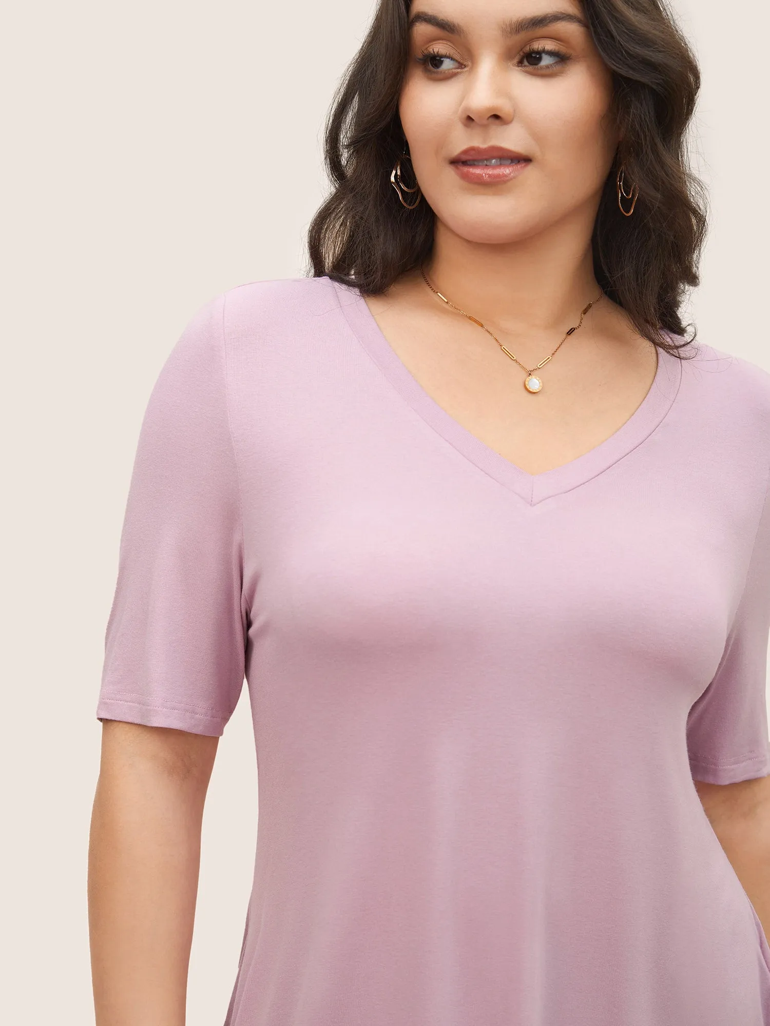 Supersoft Essentials Solid Split Hem T-shirt sold by Bloomchic product image thumbnail 4