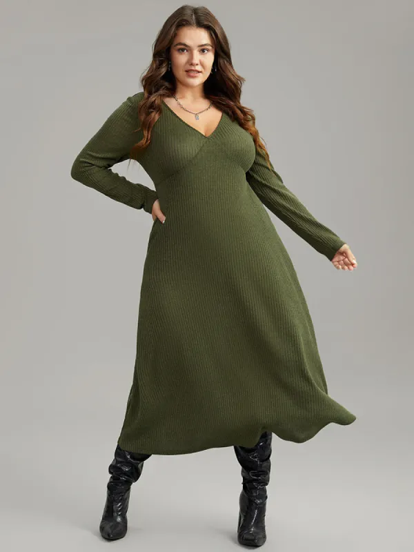 Solid Textured V Neck Pocket Dress sold by Bloomchic