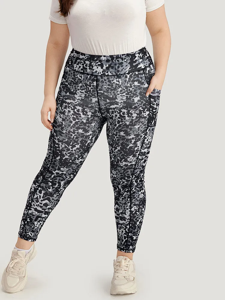 Camo Print Skinny Pocket Wideband Waist Leggings sold by Bloomchic product image thumbnail 2