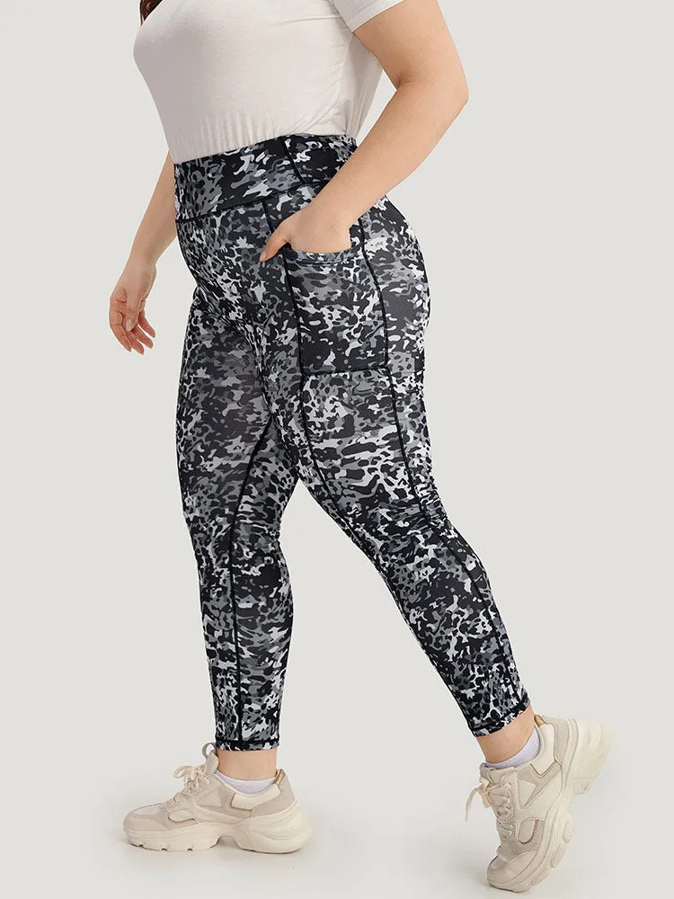 Camo Print Skinny Pocket Wideband Waist Leggings sold by Bloomchic product image thumbnail 3