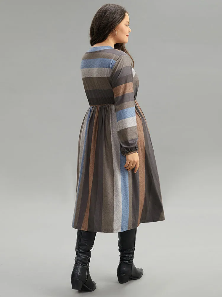 Striped Colorblock Contrast Lantern Sleeve Dress sold by Bloomchic product image thumbnail 4