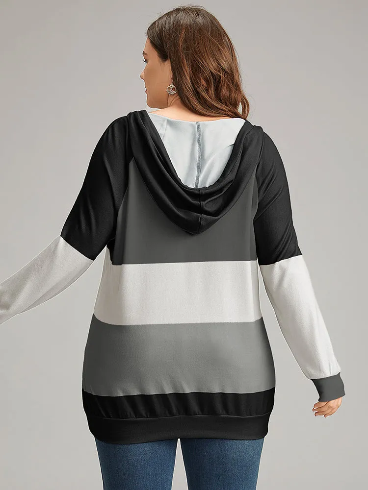 Colorblock Contrast Hooded Drawstring Sweatshirt sold by Bloomchic product image thumbnail 2