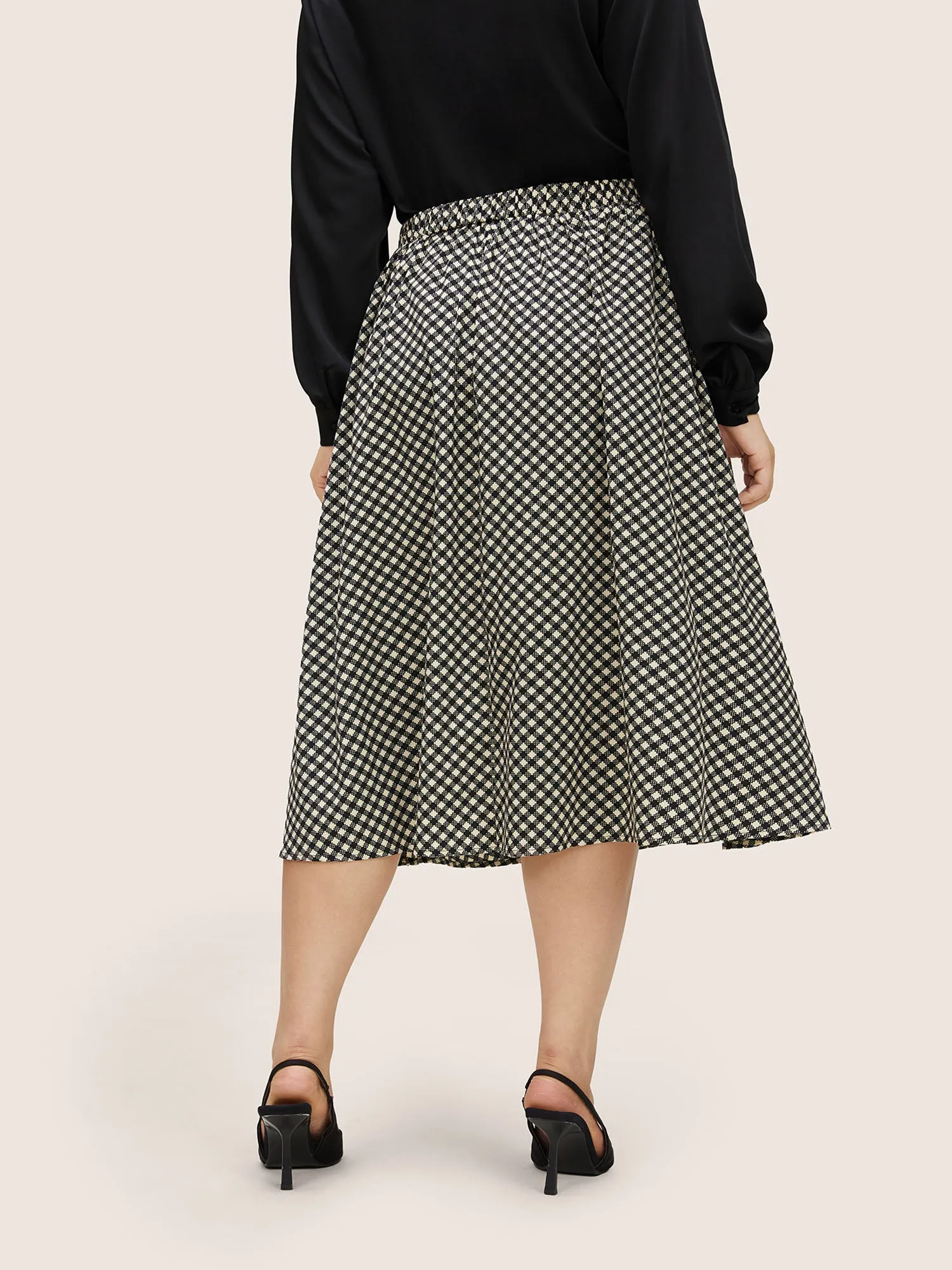 Gingham Button Detail Pocket Cropped Skirt sold by Bloomchic product image thumbnail 5