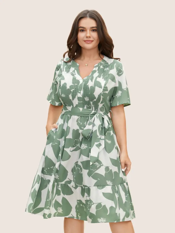 Notched Collar Silhouette Floral Print Pleated Dress sold by Bloomchic