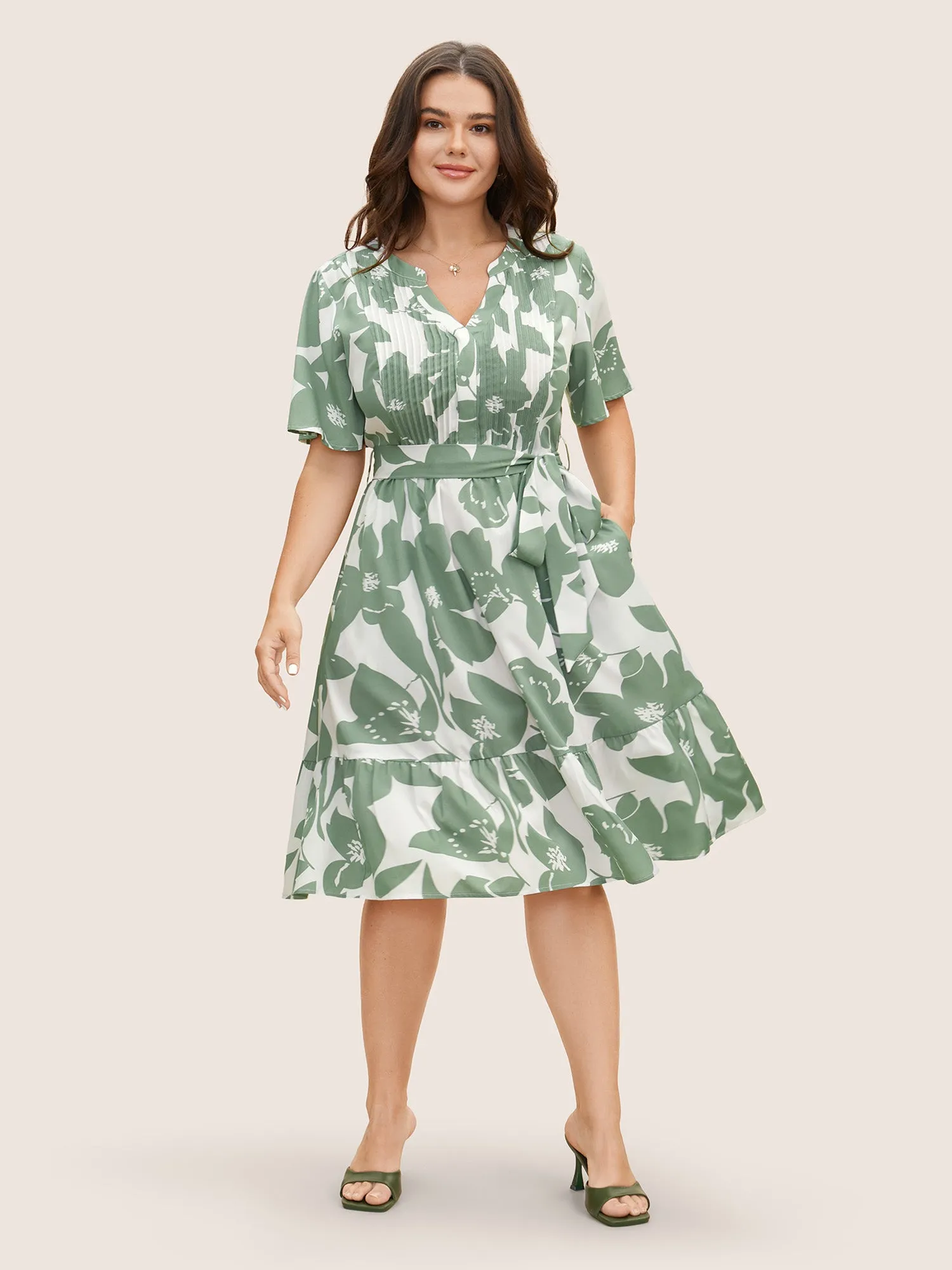 Notched Collar Silhouette Floral Print Pleated Dress sold by Bloomchic product image thumbnail 3
