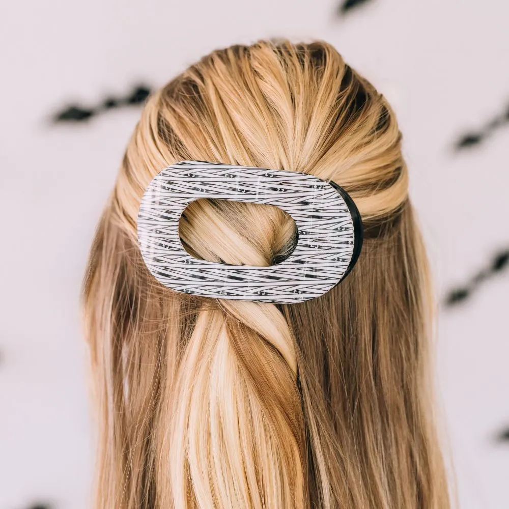 Mummy Knows Best Flat Round Large Hair Clip sold by TELETIES product image thumbnail 4