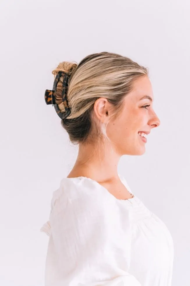 Open Tortoise Large Claw Hair Clip sold by TELETIES product image thumbnail 4