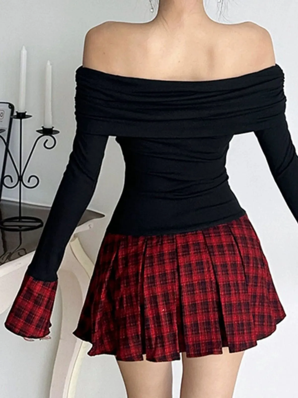 Black 1960s Tartan Plaid Off-Shoulder Pleated Dress sold by Retro Stage product image thumbnail 5