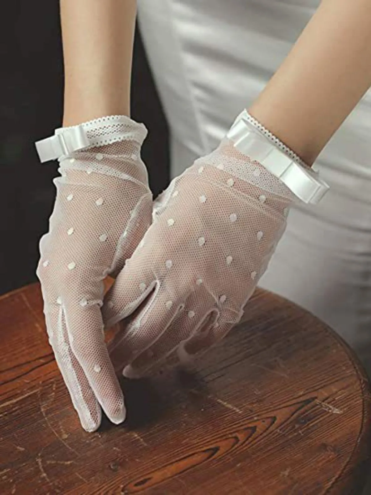 Bow Knot Polka Dot Mesh Gloves sold by Retro Stage product image thumbnail 3