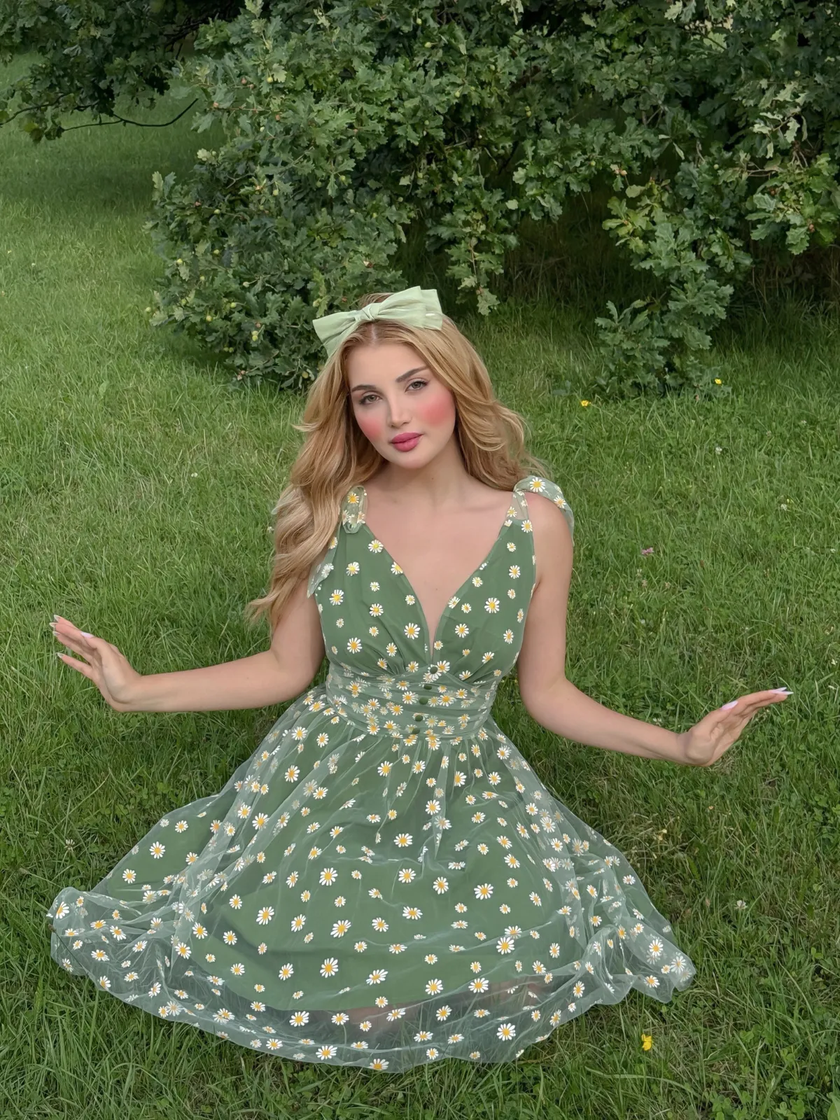 Green 1950s Daisy Mesh Swing Dress sold by Retro Stage product image thumbnail 3