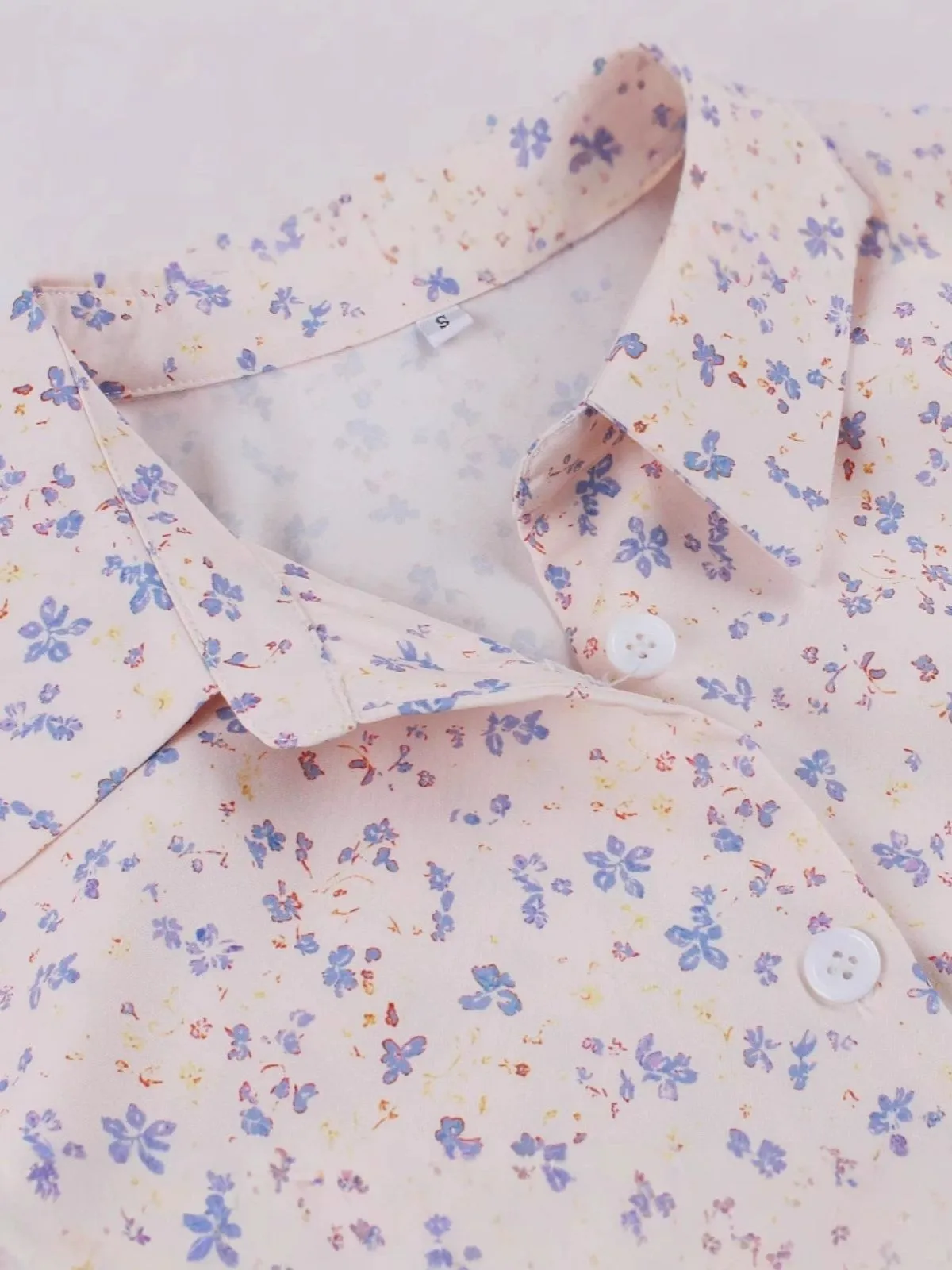 1940s Blazer Collar Floral Belted Dress sold by Retro Stage product image thumbnail 3