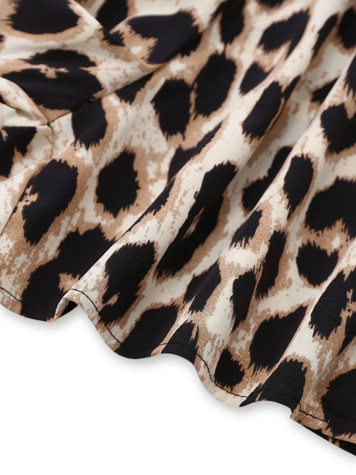 Black 1950s Leopard Square Neck Romper sold by Retro Stage product image thumbnail 4