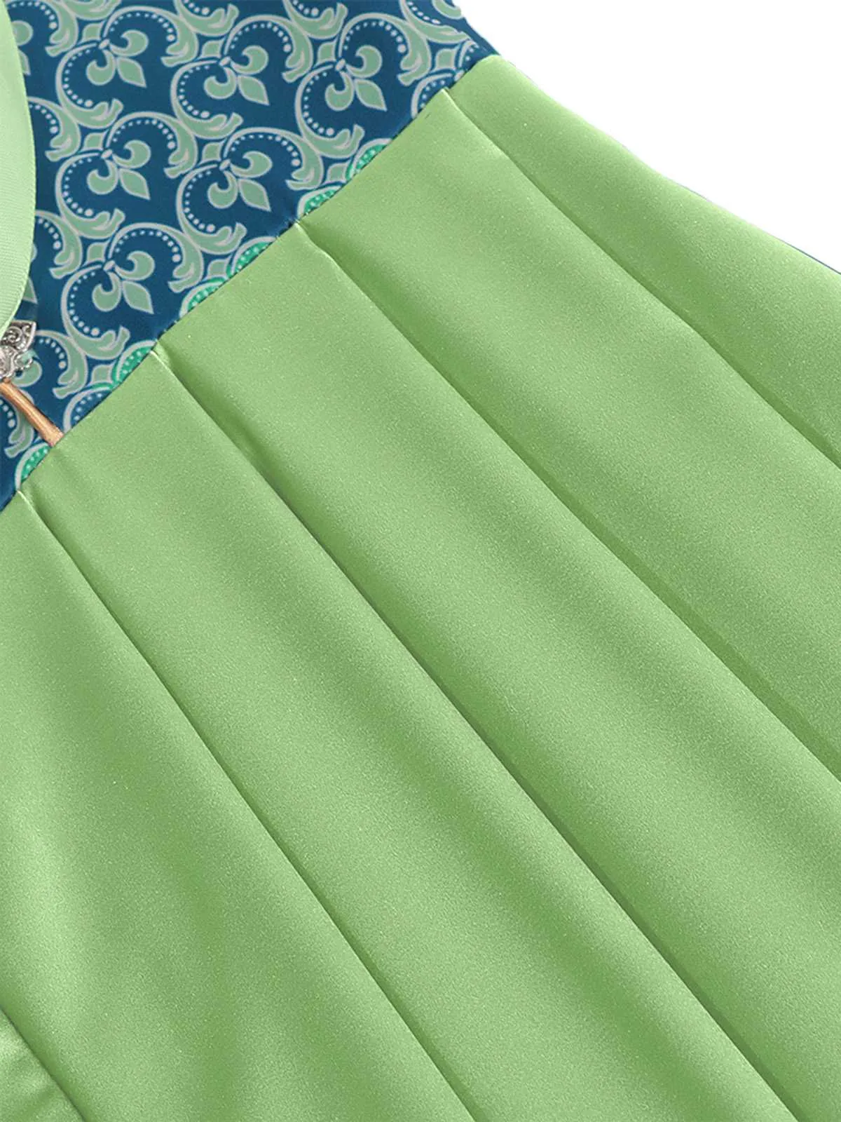 2PCS Green 1950s Floral Patchwork Dress & Embroidered Apron sold by Retro Stage product image thumbnail 5