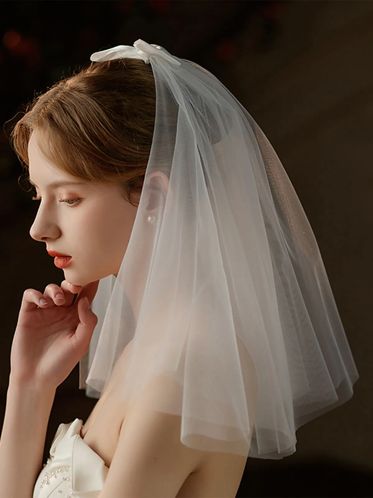 White Vintage Bow Wedding Bridal Veil sold by Retro Stage product image thumbnail 3