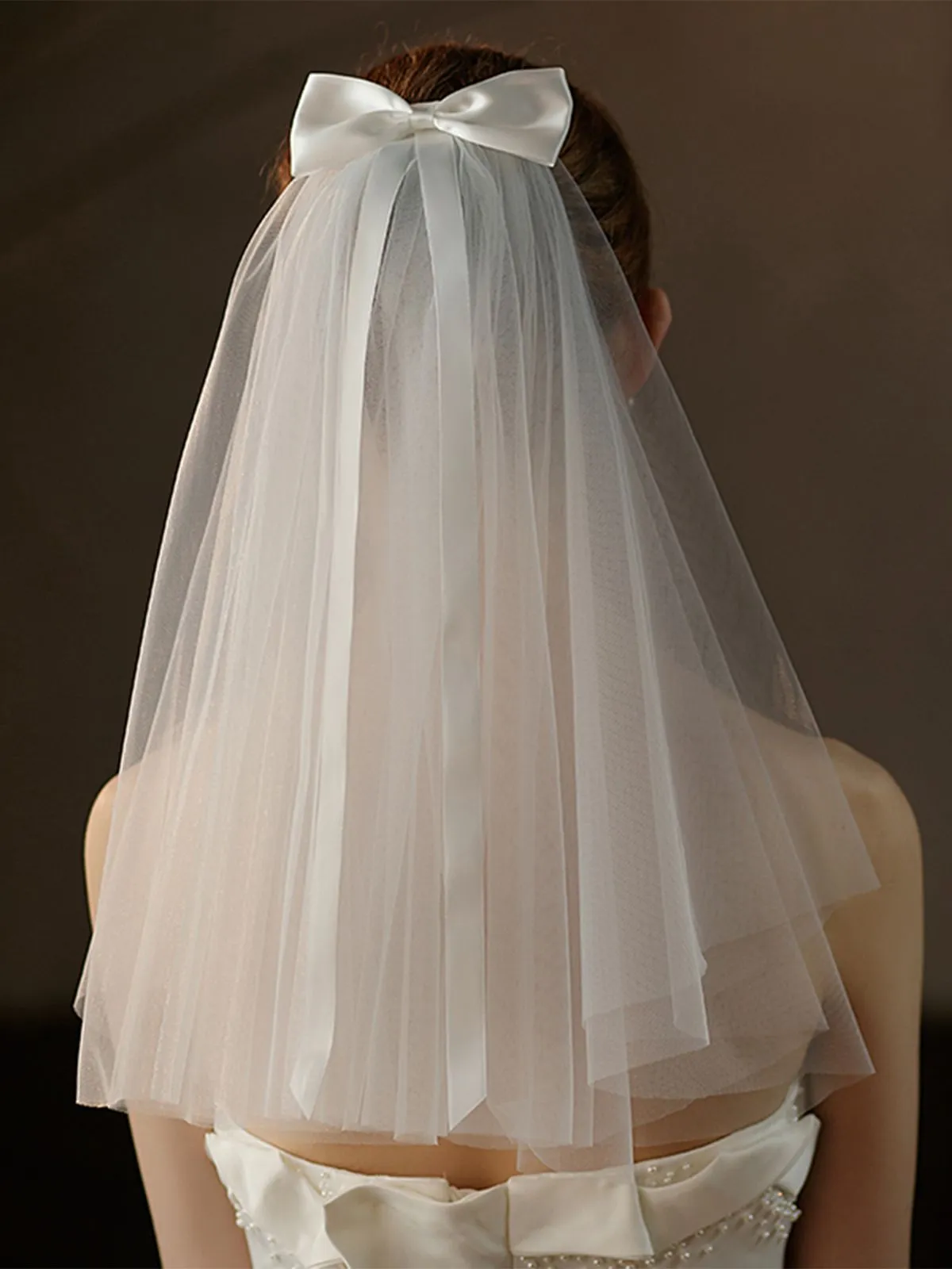 White Vintage Bow Wedding Bridal Veil sold by Retro Stage