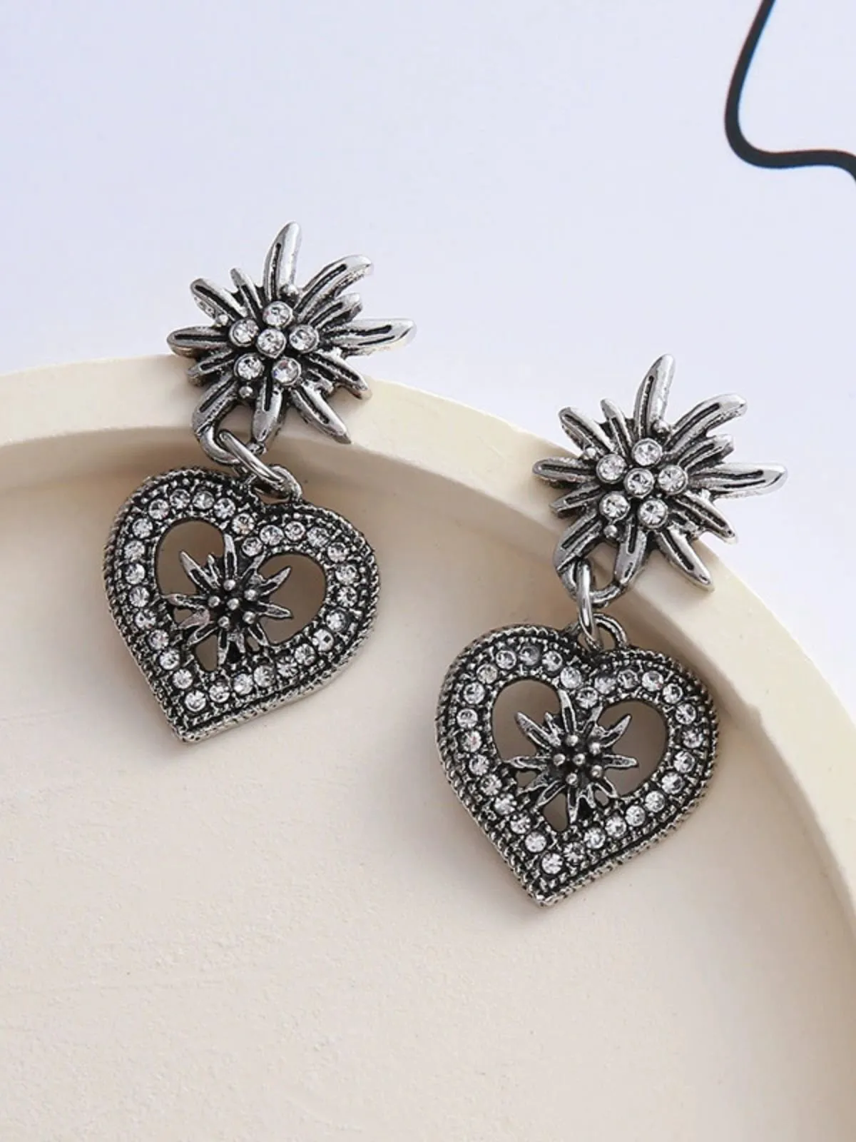 Vintage Heart Edelweiss Earrings sold by Retro Stage product image thumbnail 2