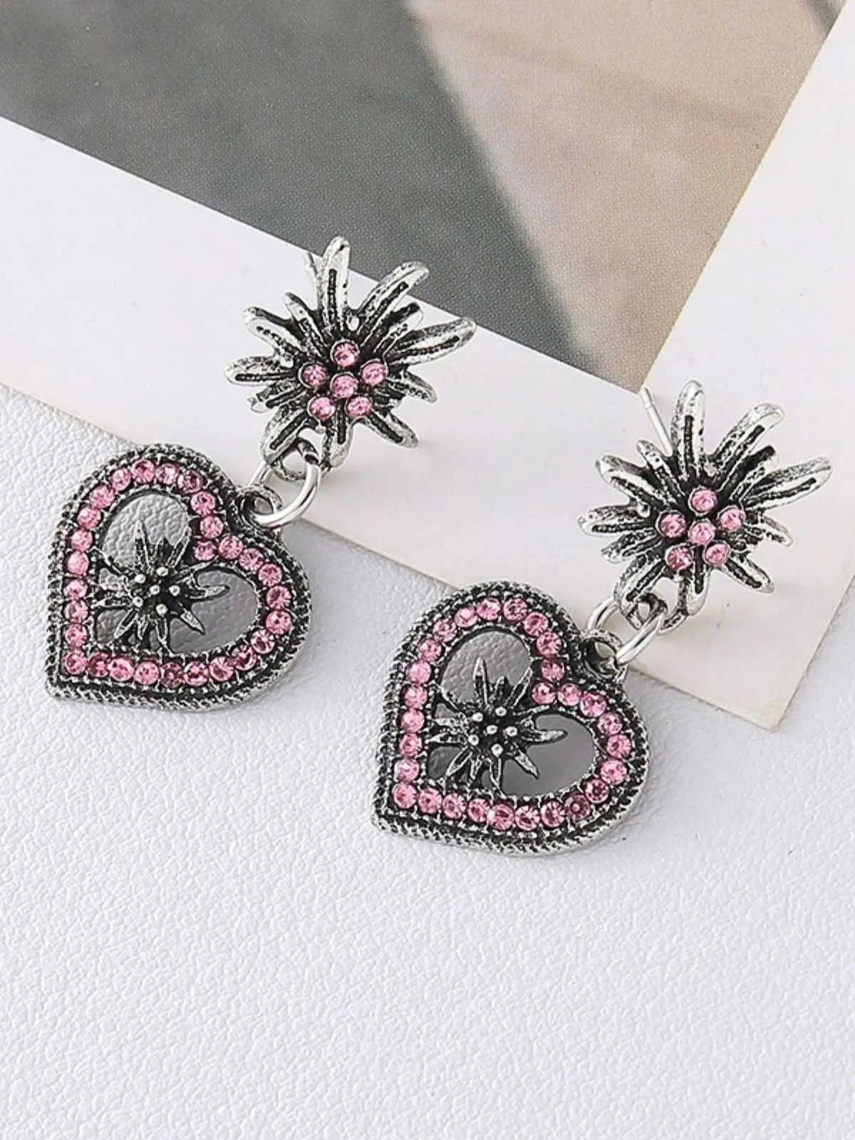Vintage Heart Edelweiss Earrings sold by Retro Stage product image thumbnail 4