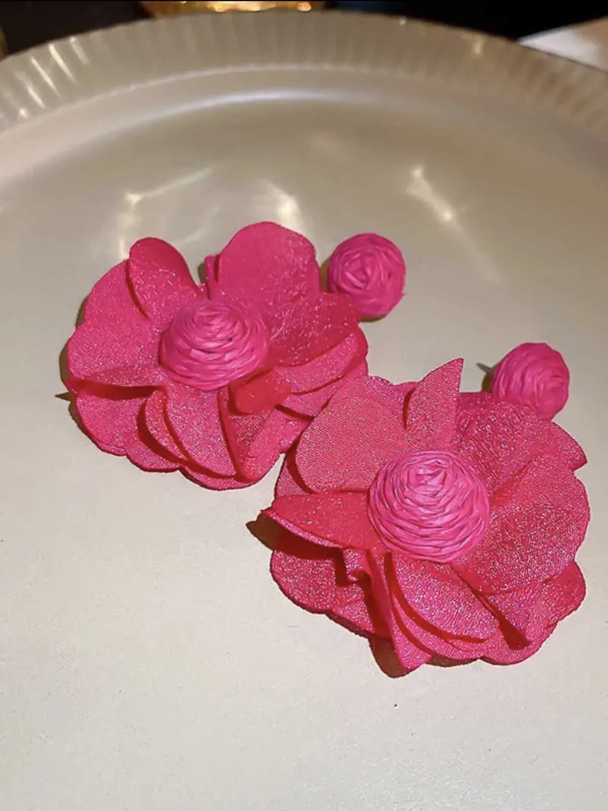 Retro Mesh 3D Floral Earrings sold by Retro Stage product image thumbnail 3