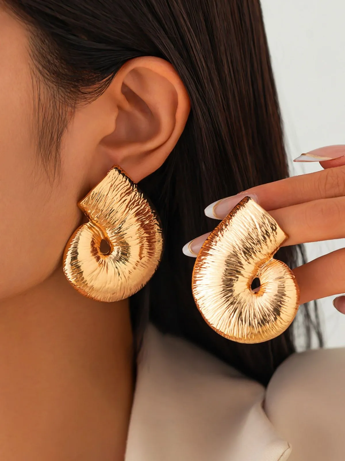 Vintage Irregular Alloy Earrings sold by Retro Stage product image thumbnail 4