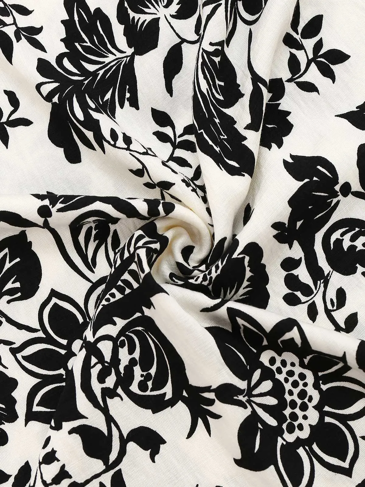 1970s V-Neck Floral Cap Sleeve Midi Dress sold by Retro Stage product image thumbnail 4