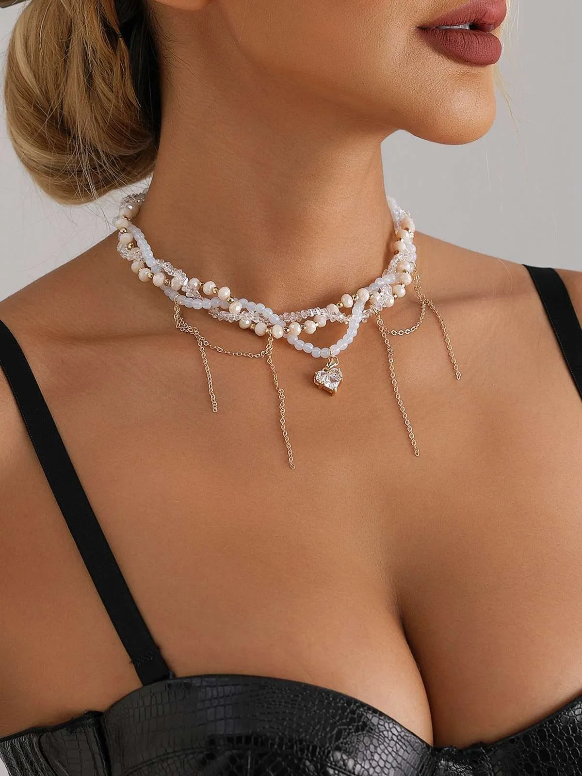 White Heart Rhinestone Pendant Beaded Necklace sold by Retro Stage product image thumbnail 3