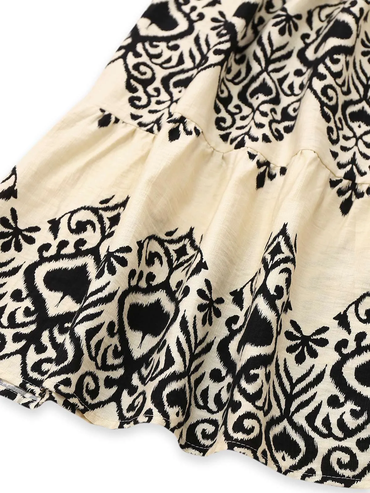 Apricot 1970s V-Neck Spades Prints Cap Sleeves Dress sold by Retro Stage product image thumbnail 4